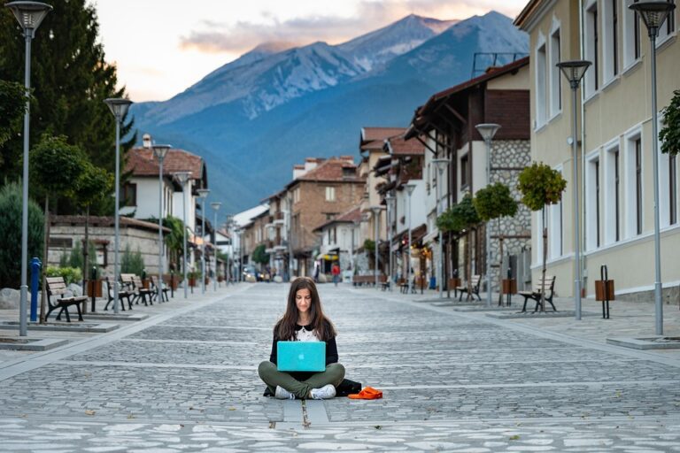 Embracing the Digital Nomad Lifestyle: A Journey to Freedom and Fulfillment